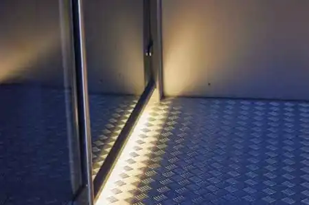 Aναβατόριο UNA PORTE